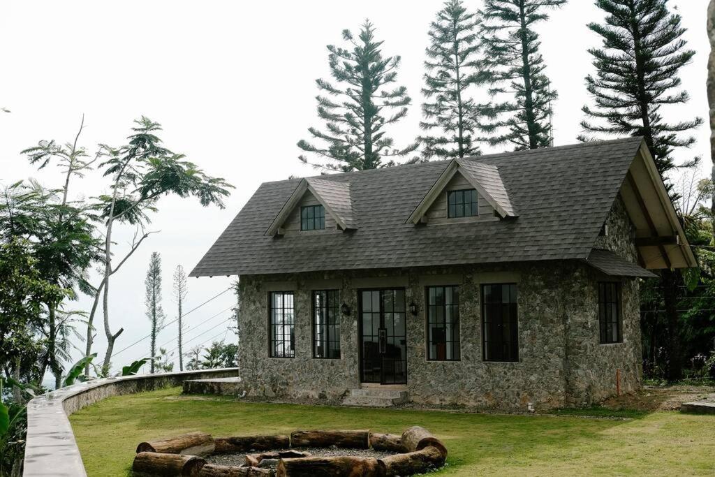 The Old Country Stone House Villa Cebu Eksteriør billede